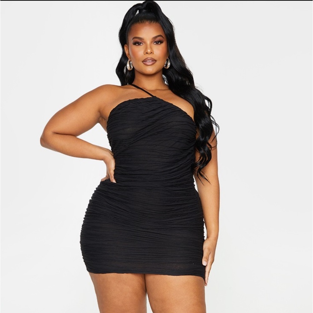 PrettyLittleThing Black Mini Dress - Picture 1 of 5